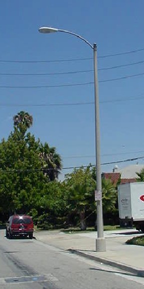 City photo of a CD 855 street light