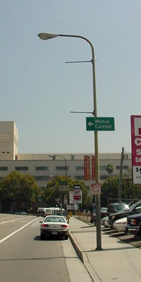 City photo of a CD 959 street light